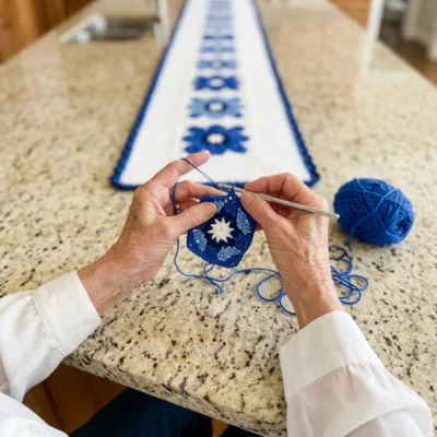 Delft Blue Tile Table Runner Crochet Pattern step 1 - construction progress